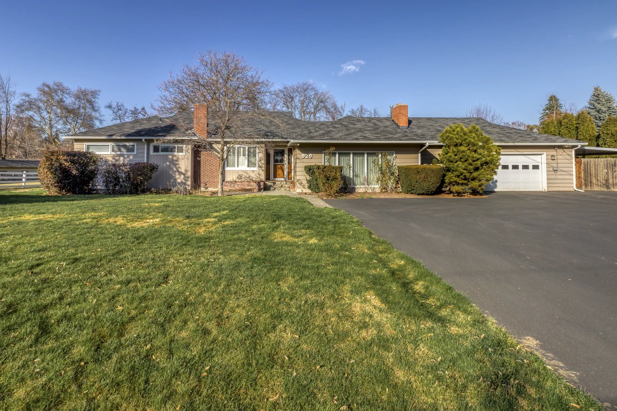 Dana on Twitter "Beautiful setting close to town, 929 E. Chestnut