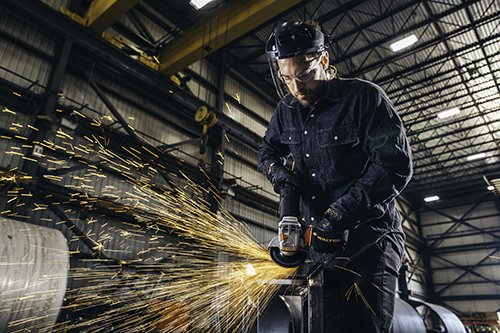 XTRACUT™

Your quickest and coolest cutting sanding disc for steel and steel production.

#XTRACUT #grindingtools 

Request a demo!  bit.ly/3axORPE