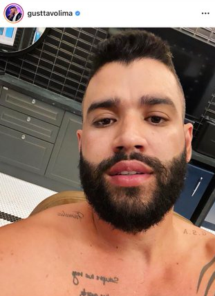NovaFm's tweet photo. Gusttavo Lima raspou a barba, gostaram?😲 https://t.co/dtmeyWP6bH