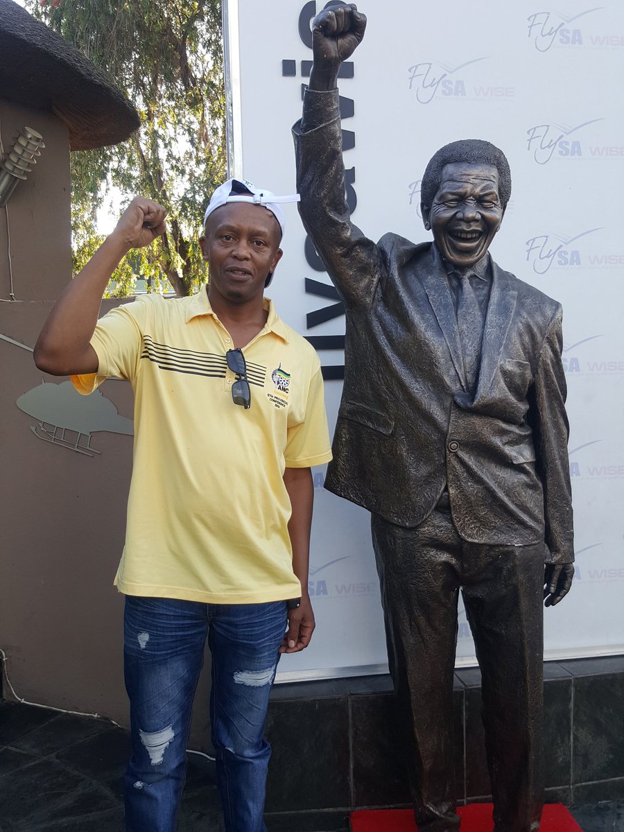 LoyisoJantjies's tweet photo. @ANCJHB is everywhere with our people preparing for a decisive victory on the 18th #By-Elections #ward68 #ward120 #ward130 @CdeDada @freetose @siphomasigo @Kgosie https://t.co/HXAvYAoLsp