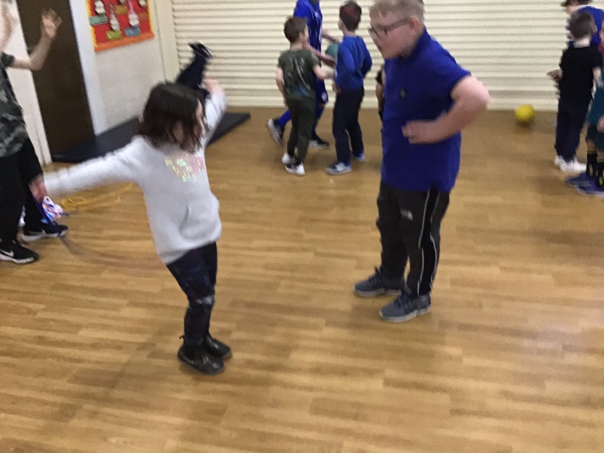ClassOneMrsL1's tweet photo. Sports relief day- the children had a fantastic time with the year 6 children, taking part in a circuit of activities that they had organised for us.🏀🤸🏽‍♂️⛹🏽‍♀️ https://t.co/jzkF88FQgg