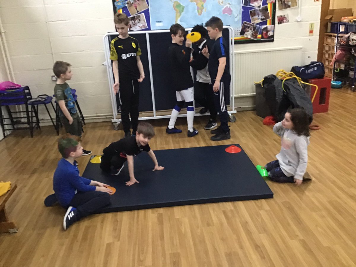 ClassOneMrsL1's tweet photo. Sports relief day- the children had a fantastic time with the year 6 children, taking part in a circuit of activities that they had organised for us.🏀🤸🏽‍♂️⛹🏽‍♀️ https://t.co/jzkF88FQgg
