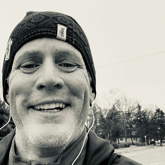 Social Distancing - Easily Accomplished With An Outdoor Run #nogymnoproblem #nogym #covid_19 #covid #coronavirus #teamzoot #teamzootgreatlakes #ironmancozumel #ironmanmemphis703 #ironmantraversecity703 #triathlon  #swimbikerun #trilife #theragun #over50t… ift.tt/2TOisic