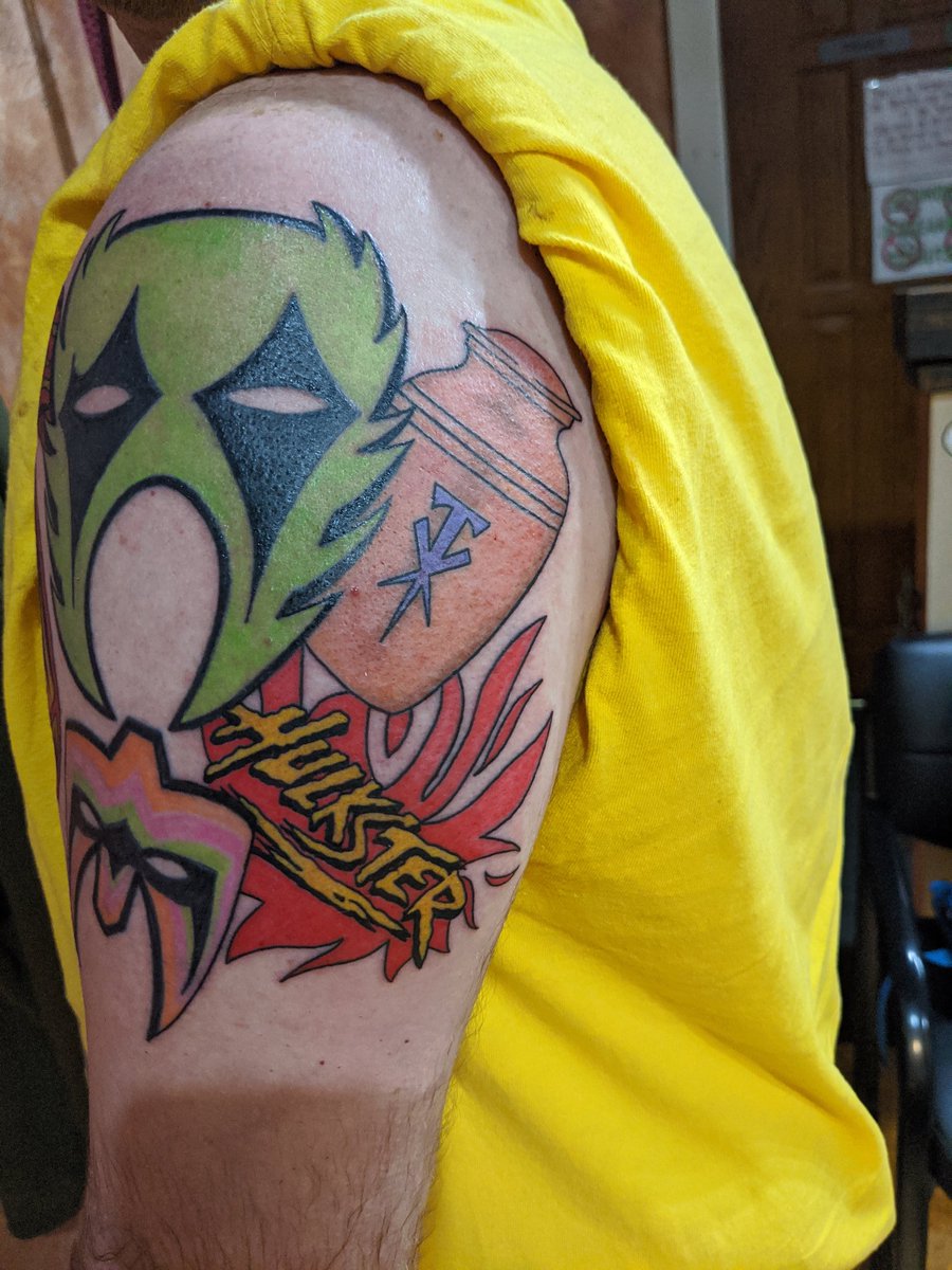 sting44's tweet photo. My Wrestling tattoo part 2! @HulkHogan @Sting @UltimateWarrior @MrTheUndertaker #ooooohhyeah #whoaaa #RIP #AlwaysBelieve #hulkster https://t.co/KxTN5hWZJX