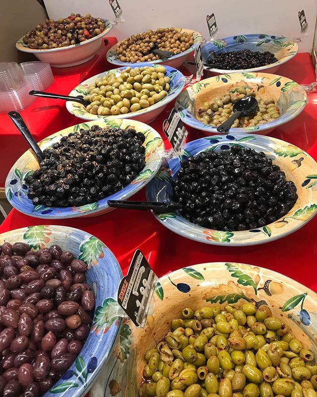 Looking for a natural antioxidant and antibacterial option? Look no further than olives! Olives are antioxidant powerhouses, which work right from reducing inflammation to fighting bad bacteria. Studies have shown that eating olives can raise levels of g… ift.tt/2WfJelc
