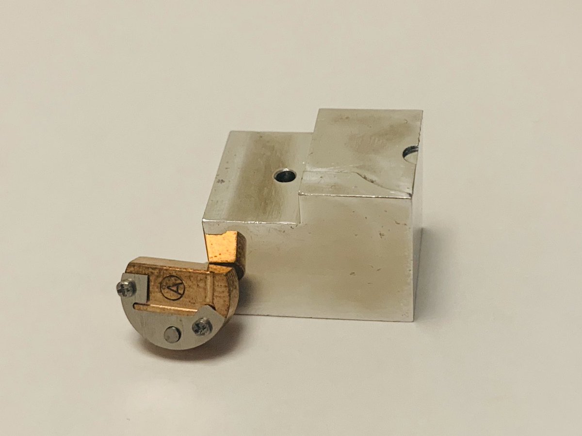 OxfordAtomic's tweet photo. Now. We are launching the Si mount adapter. This adapter is designed to facilitate Si coupon loading onto the stub. https://t.co/Sz9YloTTeU https://t.co/Uip6rJ8bXT
