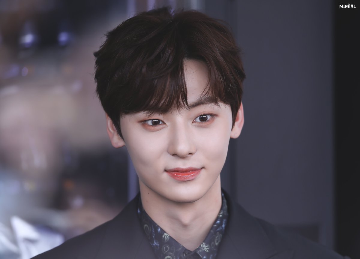 데뷔 8주년 기념🕒
여러 날의 황민현-3
#황민현 #민현 #minhyun