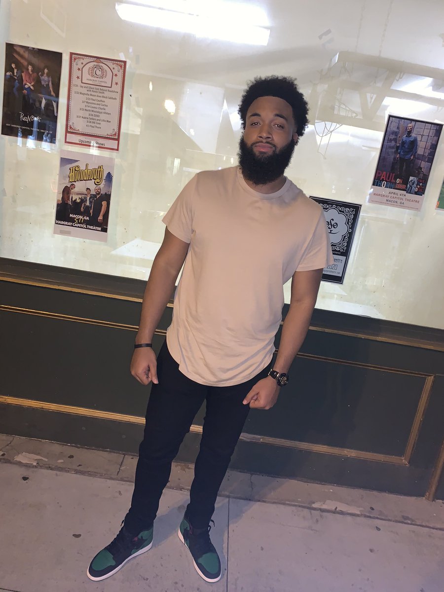 CoolassPT's tweet photo. All this money on my mind I talk to god about it ๐ค๐ค๐ฝ #23Tomorrow https://t.co/ca02IM1bY1