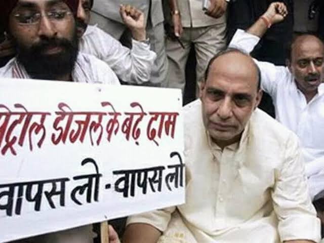 NewajShahbaz's tweet photo. @smritiirani Ki trah aap bhi gayab ho gaye @RubikaLiyaquat @ZeeNews @sudhirchaudhary ho Jaye DNA KYA BOLTE HO.@aajtak @ABPNews @RahulGandhi @INCIndia https://t.co/jjScfT6It9