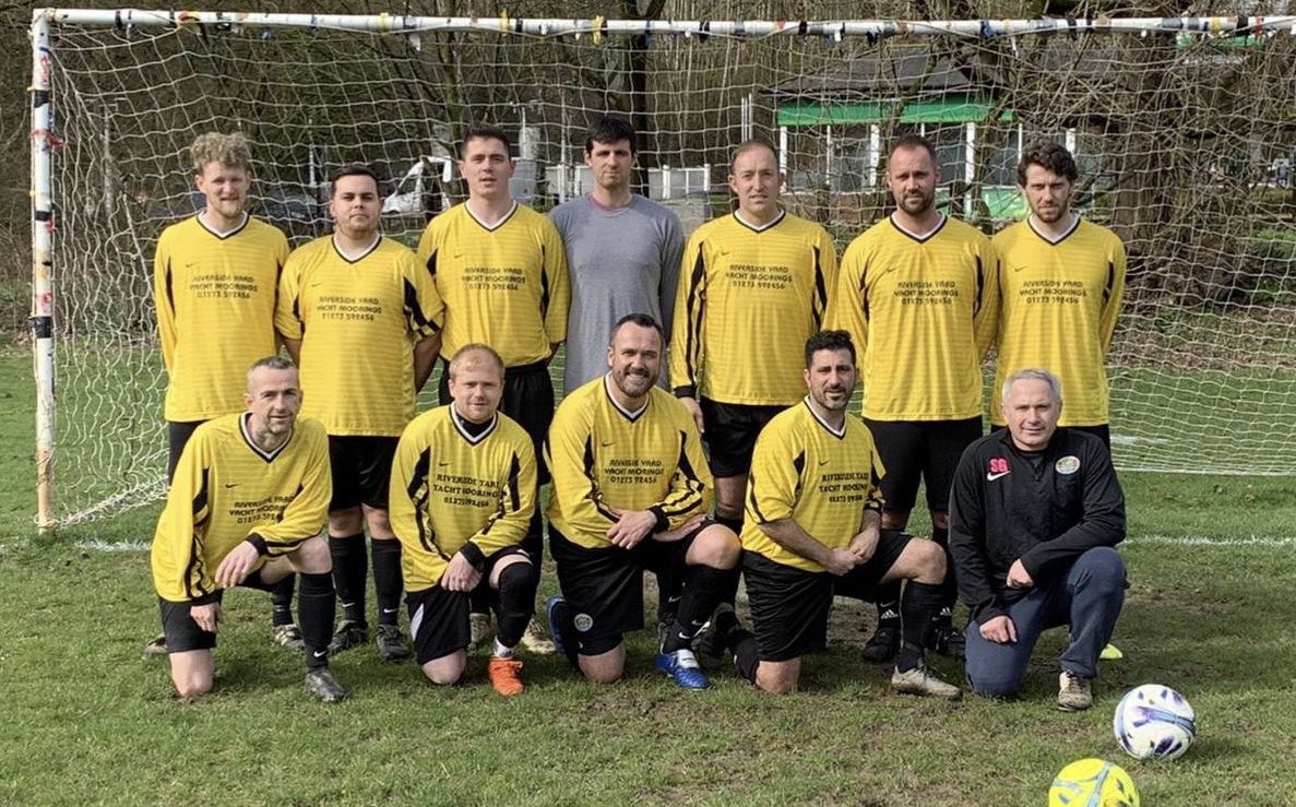 Lancing united fc tweet media