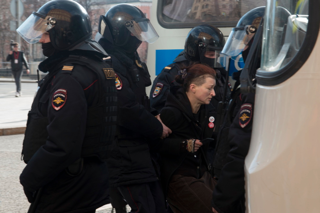 овд инфо задержанные