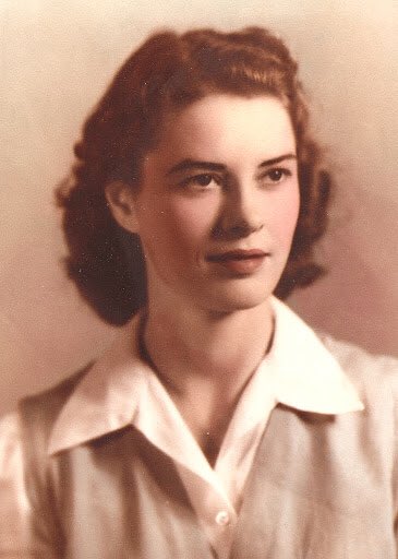 Today is the 100th birthday of our founder, Wava Banes Turner Henry! 🥳 Today we remember Wava as a pioneer and thank her for creating our wonderful sisTAUhood! 💛🐢🎶 #13DaysofTBS