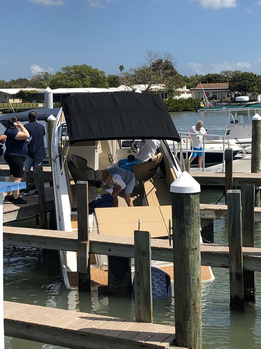 mbooth20's tweet photo. So while renting a kayak today we heard a loud noise... https://t.co/cUUDitmmcK