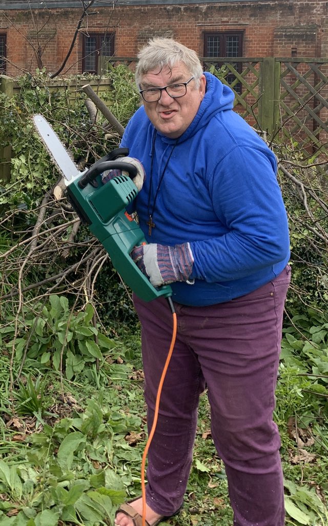 suffolkvicar's tweet photo. Right Ho! I’ve watched enough episodes of #BuildingAlaska on @DMAX_UK and acquired a chain saw from the middle of @LidlGB so I’m off to Chichagof Island to build me a Log Chapel
May need to wear some Toe Tectors instead of my Jesus Creepers and find a very long extension cord 😃 https://t.co/3y0wwKYg1i