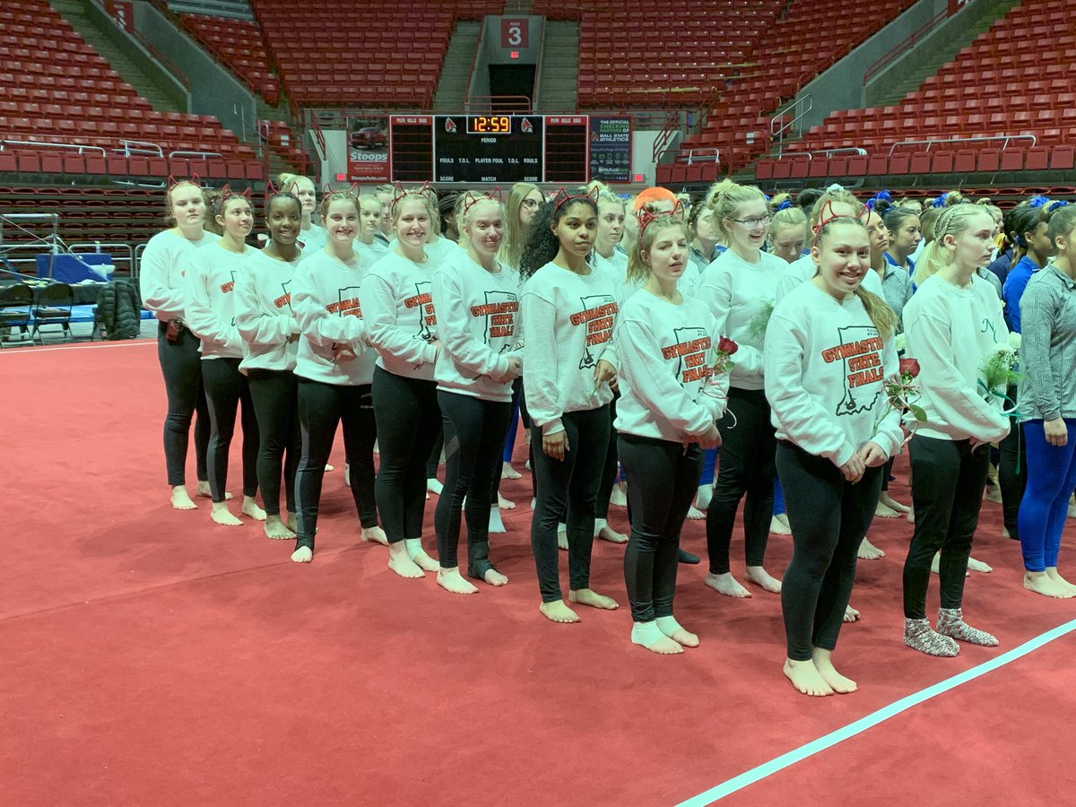 journalismgab's tweet photo. About to get this show on the road! #learnatrhs #gymnasticsrhs #rhsreddevils #werrichmind https://t.co/fCSMAJAzo5