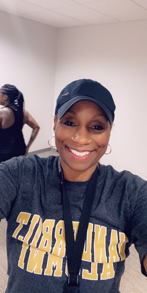 tmgpc's tweet photo. We had #FitnessFriday at #TMGPC yesterday with @CarlaFields3 !!! Wow. Just WOW.
#TeamCFFI #FitnessMotivation https://t.co/Mv3atffOvb