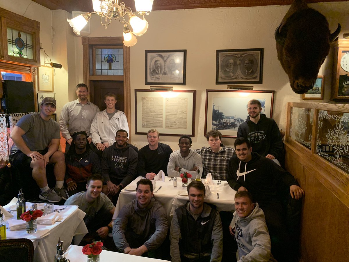 cooper_c2's tweet photo. We had an unbelievable trip to Timothy Hill Ranch this spring break. Blessed to be surrounded by such a great group of men! I’m thankful for everyone who helped make this happen and for the experiences with the kids at the ranch @Harding_FB https://t.co/B27QVR7sq8