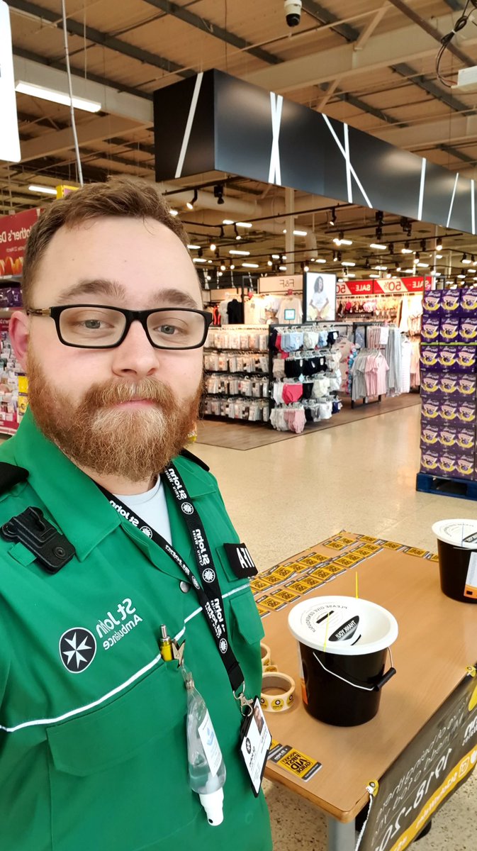 SJACCityCardiff's tweet photo. And that’s a wrap! Thank you to @Tesco Pengam Green for having us today in your store to raise essential funds for our division 😁👍 Thank you to Danny, Jess, Christina, Sam and Ieuan for helping out today and engaging with our local community 🤩🙏 https://t.co/yEDB07nSiD