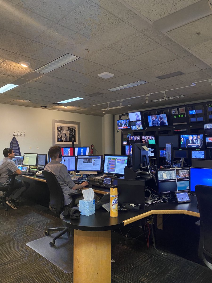 karipateywcco's tweet photo. The team keeping you informed today on #CBSMinnesota powered by ⁦@WCCO⁩ #CoronaVirusUpdates https://t.co/DYj7KgHgNb