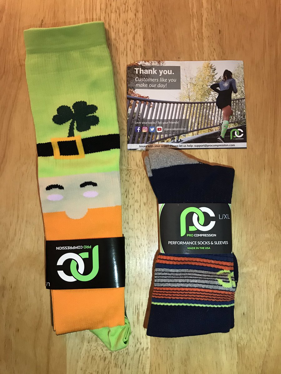 wortholomew's tweet photo. #GoodMailDay yesterday at the end of a 😕 week. The leprechaun was to be tomorrow’s race sock, but I’ll get him out soon.
#KeepItTight @procompression #procompressionambassador #Socks #SockGame #Leprechaun #PCLifestyle #Sunset #Runner #RunChat #sponsored https://t.co/iYbMwB0tvJ