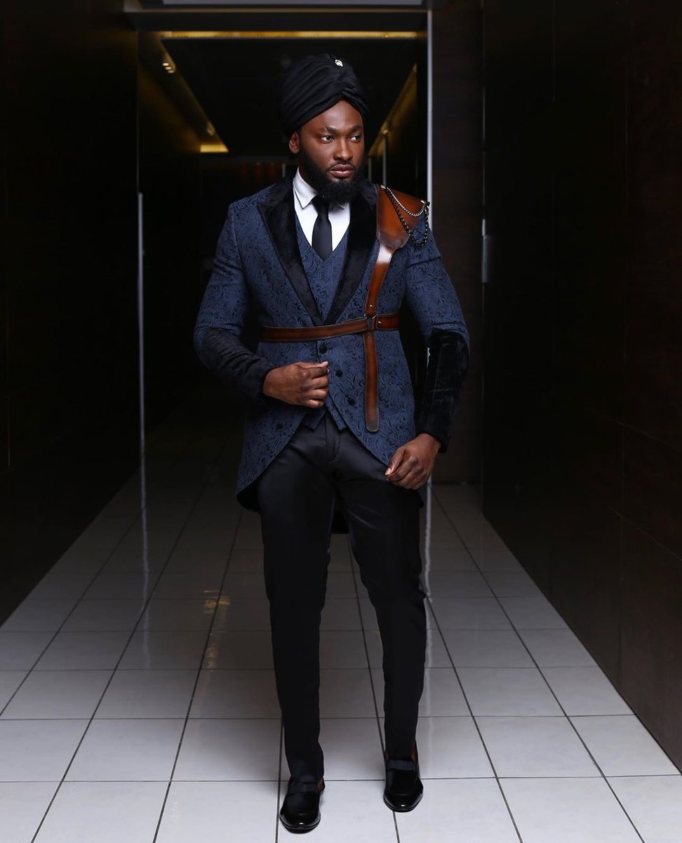 OnoBello's tweet photo. OB Fashion: @SirUTI Nails His Dapper-Turban Look For #AMVCA7 In #KonyeBrand. Thoughts?

#OnoBello #OBFashion #AMVCA2020 #AMVCA https://t.co/RVGKhBK4Ze