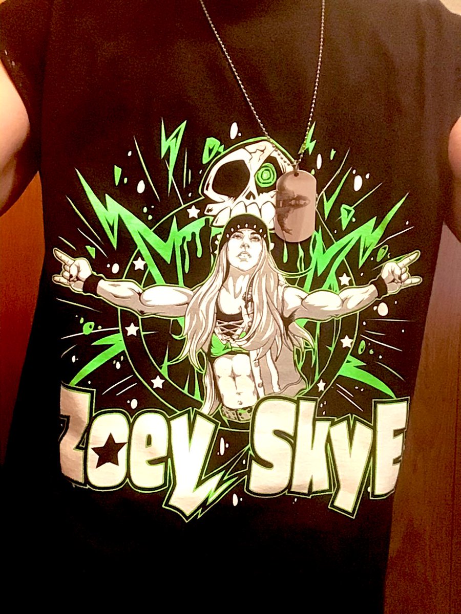 Karma_Kills_836's tweet photo. #EpicMailCall yesterday from the @zoeyskyepro her new shirt is even cooler in person 😀if you have not ordered one get one soon...it’s got Green on it 🤩 https://t.co/LkSeDCycq4