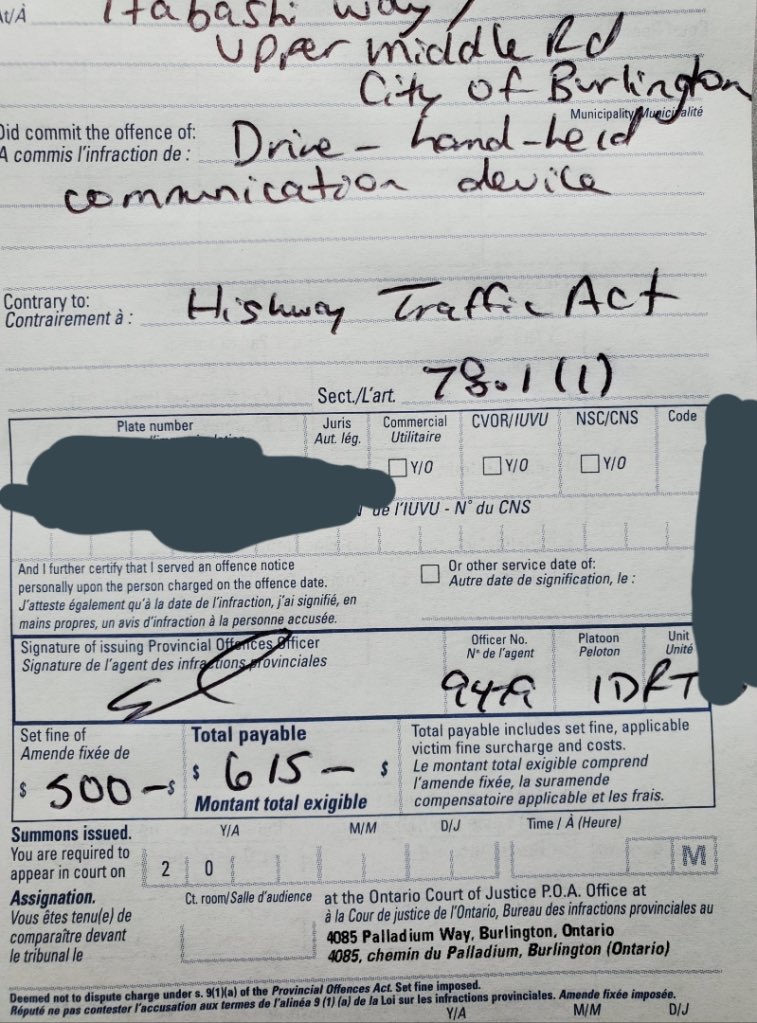 HRPS_Traffic's tweet photo. This week a delivery driver was seen drifting in their lane on Upper Middle Rd.
One of our traffic officers saw them scrolling through their phone for a full 15 seconds before noticing police.
#ItCanWaitHalton #RideWith3D https://t.co/mqLOJSeqwP