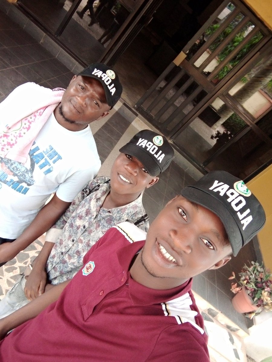 NansJccOsunAxis's tweet photo. NANS national pre-convention done and dusted.
The leadership of NANS JCC OSUN AXIS represented the great students of state of Osun well at Enugu today https://t.co/YCvnLYvDDr
