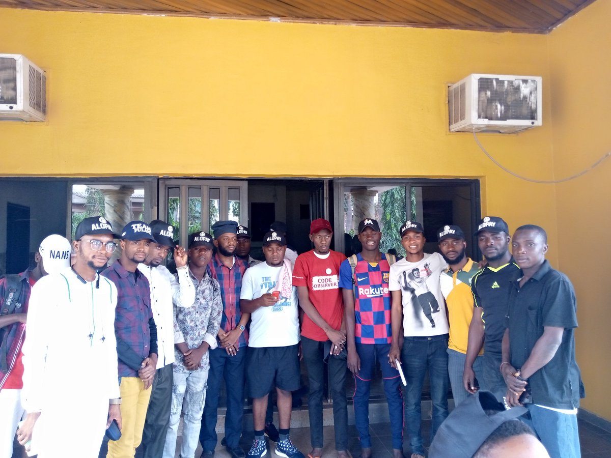 NansJccOsunAxis's tweet photo. NANS national pre-convention done and dusted.
The leadership of NANS JCC OSUN AXIS represented the great students of state of Osun well at Enugu today https://t.co/YCvnLYvDDr