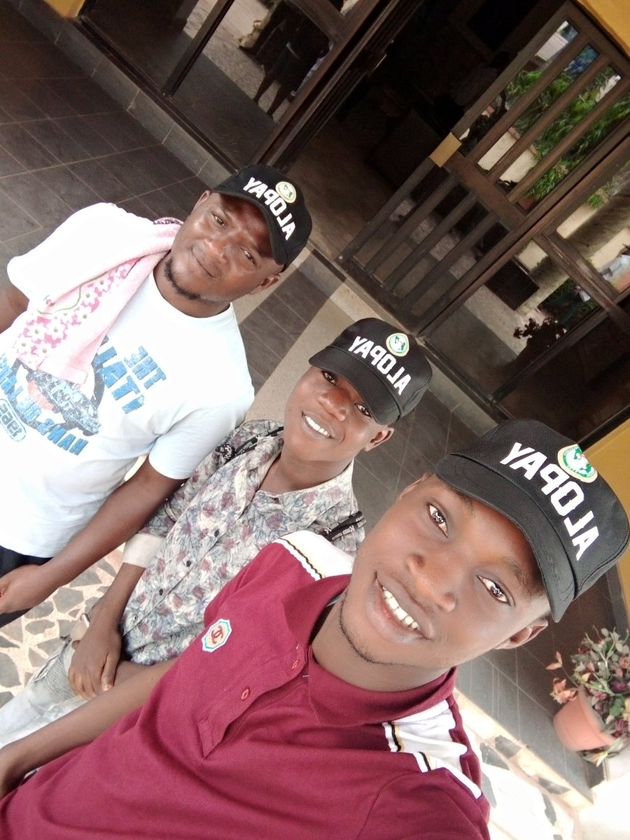 NansJccOsunAxis's tweet photo. NANS national pre-convention done and dusted.
The leadership of NANS JCC OSUN AXIS represented the great students of state of Osun well at Enugu today https://t.co/YCvnLYvDDr