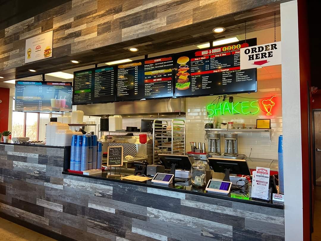 TrueVillage's tweet photo. On those hectic Saturdays, The Burger Shack is the perfect answer to "what are we going to do about lunch AND dinner?"

#goosecreekvillage #burgershack #burgers #ashburnva https://t.co/esLgBLwDws