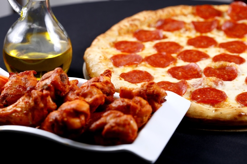 CoventryPaninis's tweet photo. Pizza and Wing Combo every Saturday $21.00.  If you're not feeling well, order Panini's on Doordash, DeliverMeFood, or UberEats.  Just because you're in isolation doesn't mean you can't get a good meal! https://t.co/j2BJdTlqm9