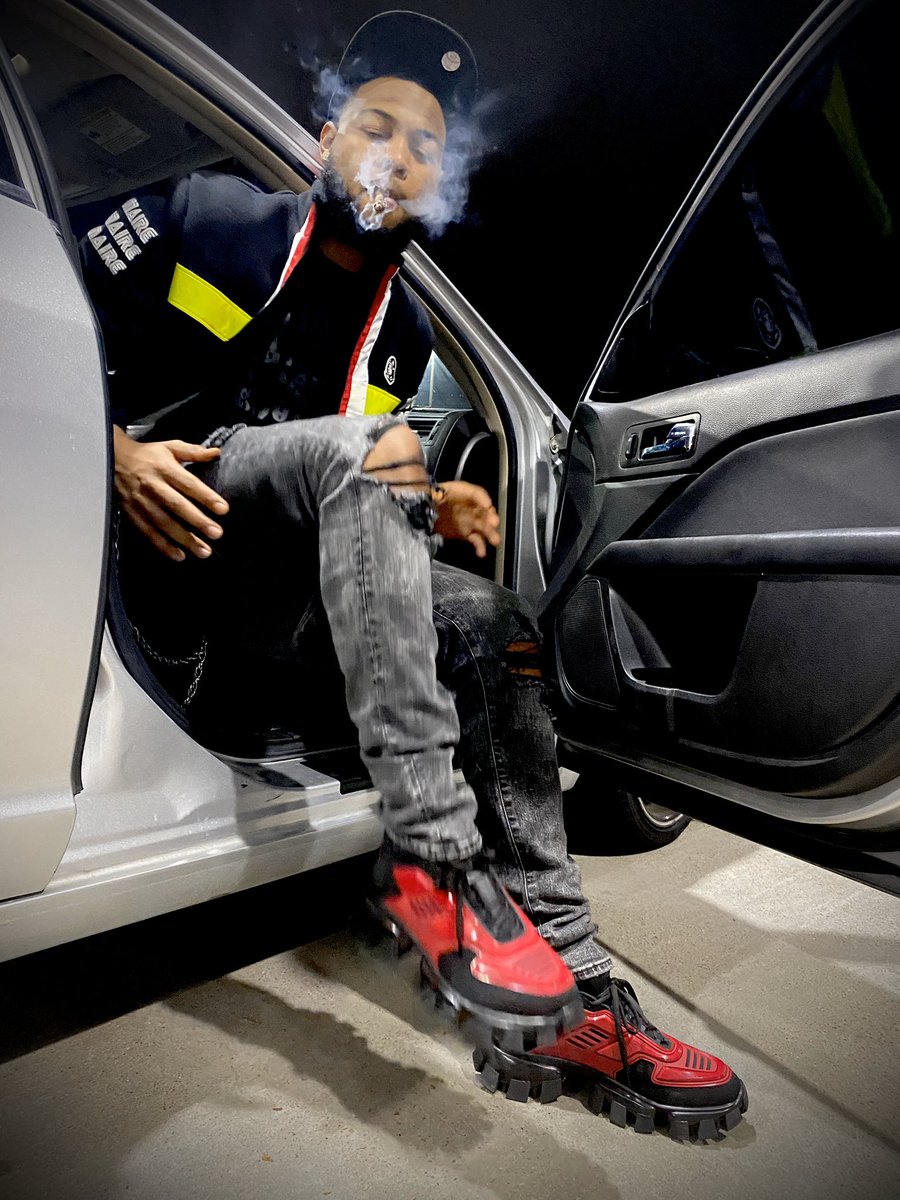 ThatDamnDevv's tweet image. Drip hit hard Mike Tyson 🩸🥊