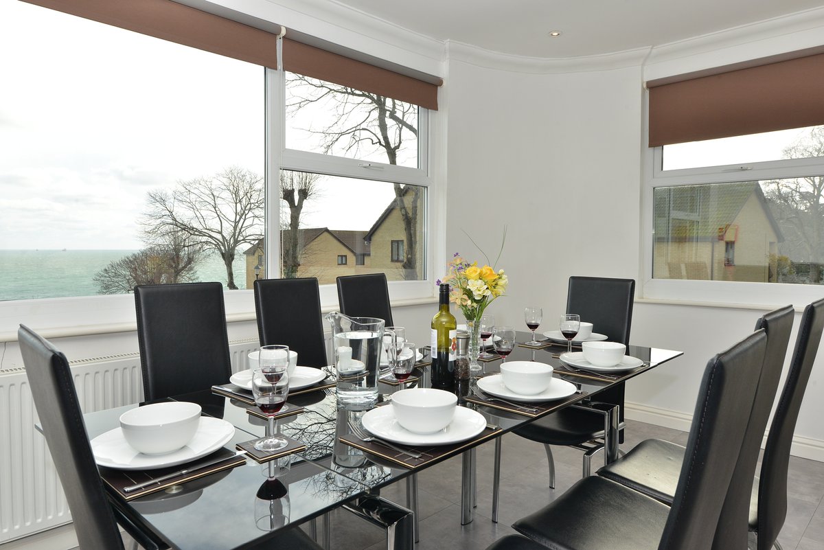 Home from Home by Hamptons International tweet media