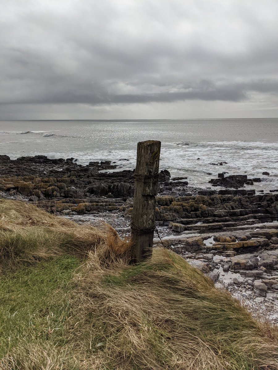 JulesP673's tweet photo. #bigwalk training at Oxwich Point today. 
#goodlifeworkproject #goodwalk #goals #getoutside  #gower #walescoastpath #nothingbeats https://t.co/uGQR5AGHJh