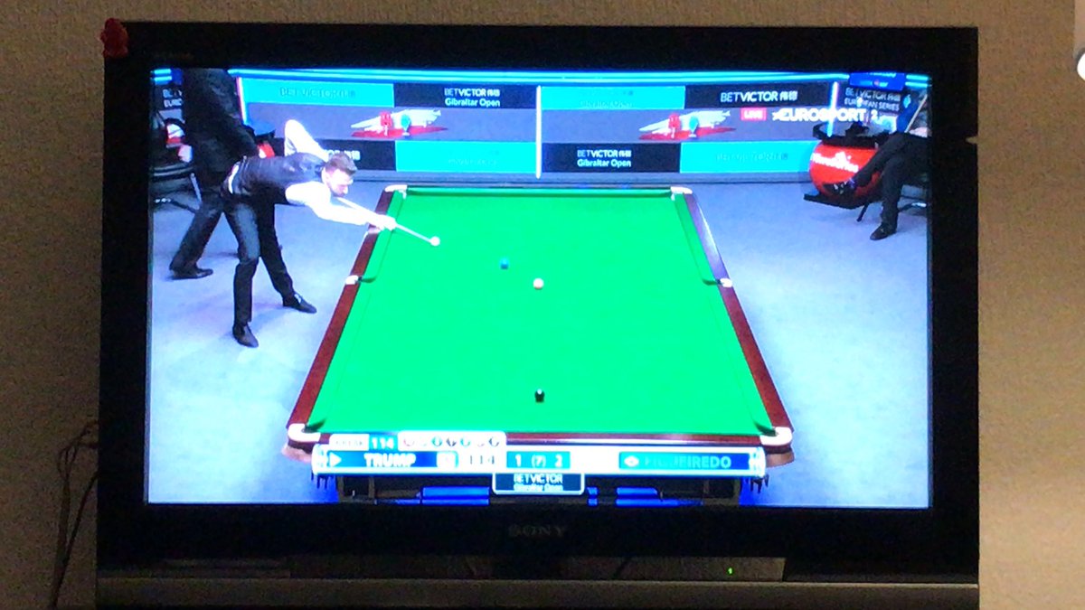 nicoplayed's tweet photo. Le dernier sport encore diffusé en live #coronavirus #snooker @Eurosport_FR https://t.co/lu5IIrEDfQ