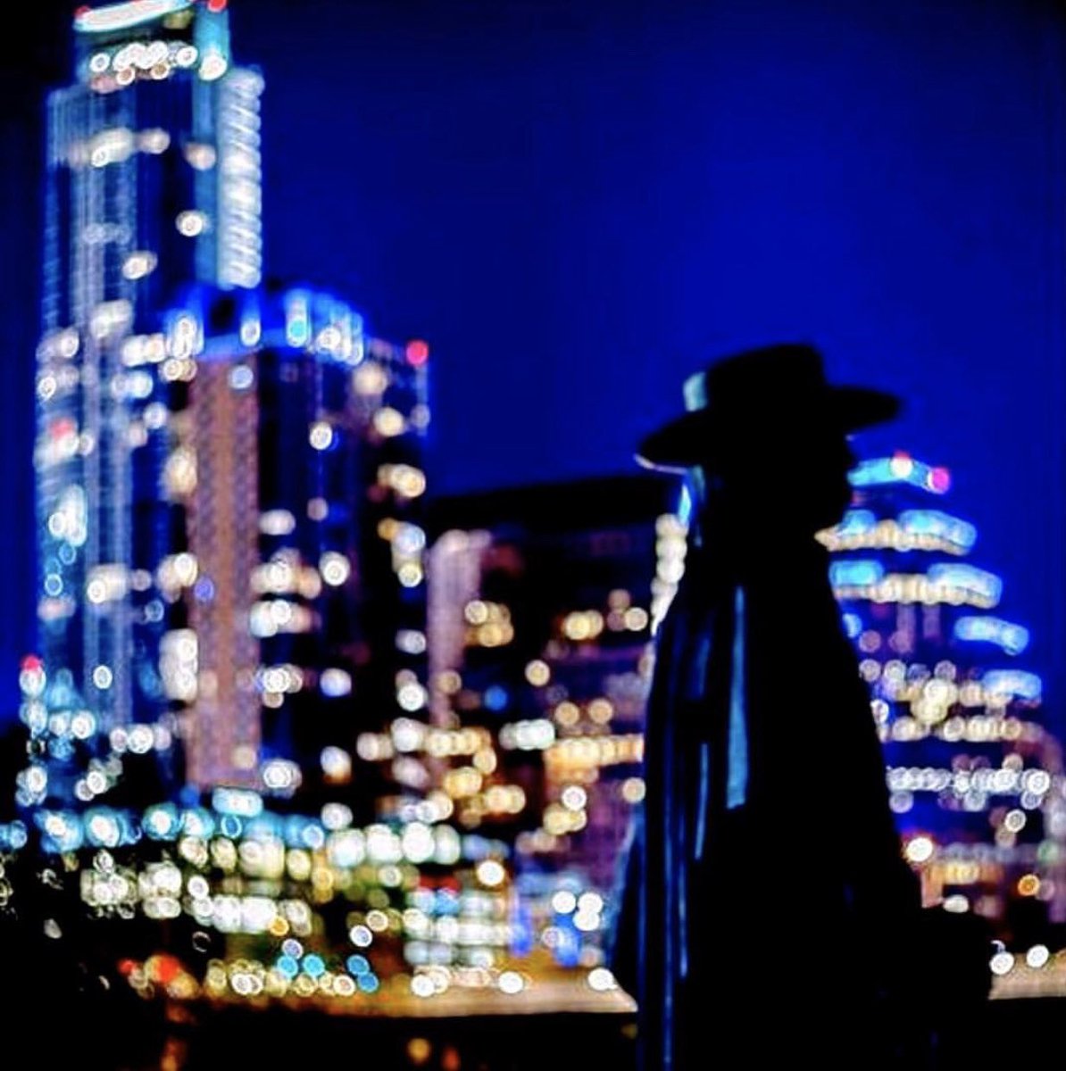 FriendsBarATX's tweet photo. Support local live music!

Aylon 4:00-7:00
Paul Val 7:30-10:30
The Genders 11:00-2:00

#friendsbaratx #austintexas #livemusic #trueaustin https://t.co/FNOunCiMtR