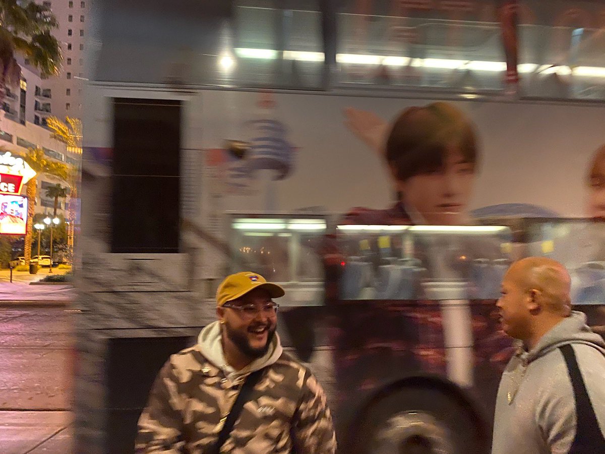 HereForBTS9's tweet photo. My brother really caught a bts bus passing by while in vegas and snapped it real quick LOL #btsarmy @BTS_twt #LasVegas https://t.co/o0OmsqCa8u