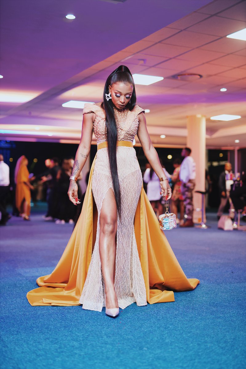 DJZinhle's tweet photo. #DSTVMVCA 
Dress: @scalodesigner 
Makeup: @dreythemakeupartist
Hair: @thesanhair 
Photograpghy: @donkat_seles https://t.co/ZslzRXnePA