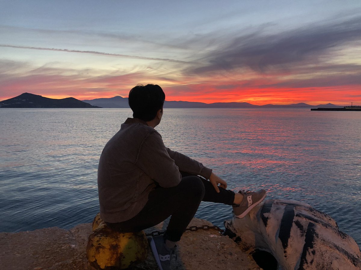 SKavallari's tweet photo. I think you are the one who I truly love, whom I want to watch every setting sun together with. 🌴 🌆🤗 #Skavallari #neon_naxos_realty #sunset_time #nice_moments. https://t.co/xYfoDTHe34