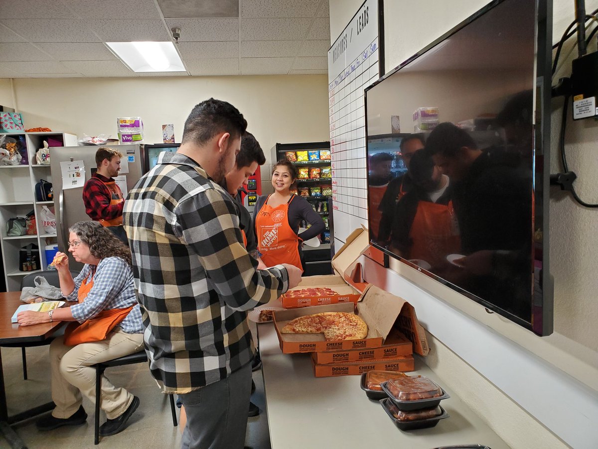 With everything that is going on,  we at #0601, would like to say thank you (associates) for all your hard work and taking care of our customers.  Enjoy the pizza and wings. Thanks again and keep driving customer service.