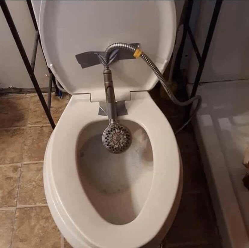 stuartrobinson1's tweet photo. Thank me later 🚿 🚽 😷 https://t.co/UFGipFdGQ3