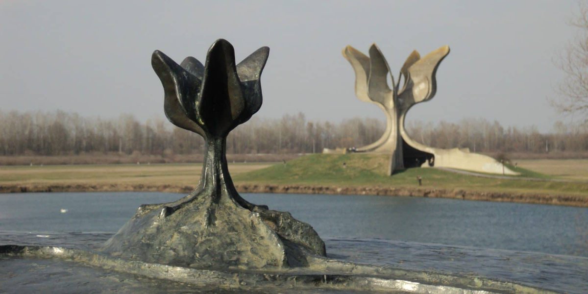 Designed by Bogdan Bogdanović and unveiled in 1966, these Stone Flowers serves as a reminder of the atrocities perpetrated in the Jasenovac concentration camp.The camp was established and operated solely by the governing Ustaše regime rather than by Nazi Germany.