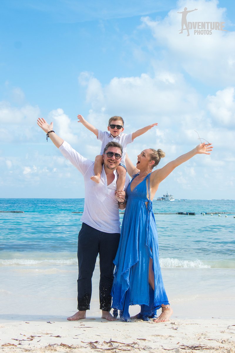 #Family 
A little bit of loud 
a little bit of crazy
a whole lot of love! ❤️🥰🏝
Contact us 👉 bit.ly/2JaMeJa