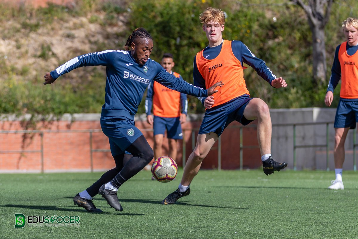 DsEdusoccer's tweet photo. The Academy - Ds Edusoccer⁣
⁣
#LetUsMakeYourDreamsComeTrue #EduSoccer #🐝 # #DSEdusoccer #soccer #futbol #academy #academia #socceracademy #spanishsoccer #futbolespañol #training #entrenamiento #footballers #football #workout https://t.co/dMHGTW2zXl