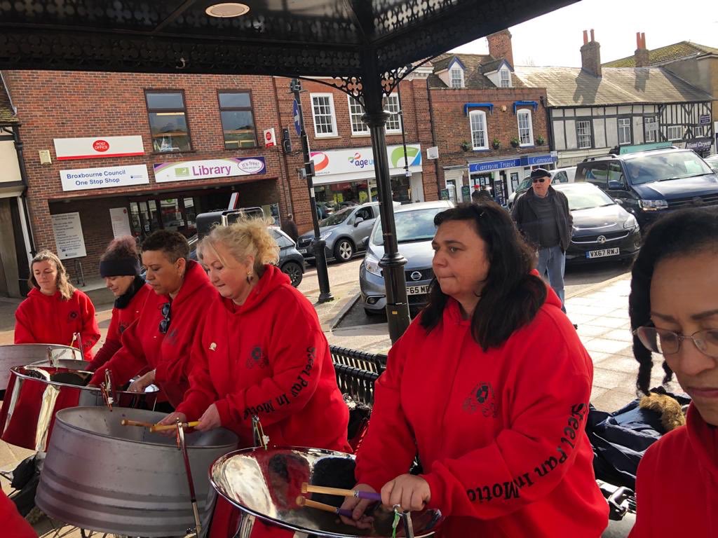 dewamusic's tweet photo. Some of our adults band bringing smiles, dancing and sunshine to Hoddesdon today 🎶

#SteelPan #SteelBand #Hoddesdon #WalthamCross #Broxbourne #Hertfordshire #SteelPanInMotion #SteelPanClasses #Music #Band #Tutor #Teacher #WadeAustin #LoveHoddesdon #TownCentre #Trinidad https://t.co/ILEHahs3Xo