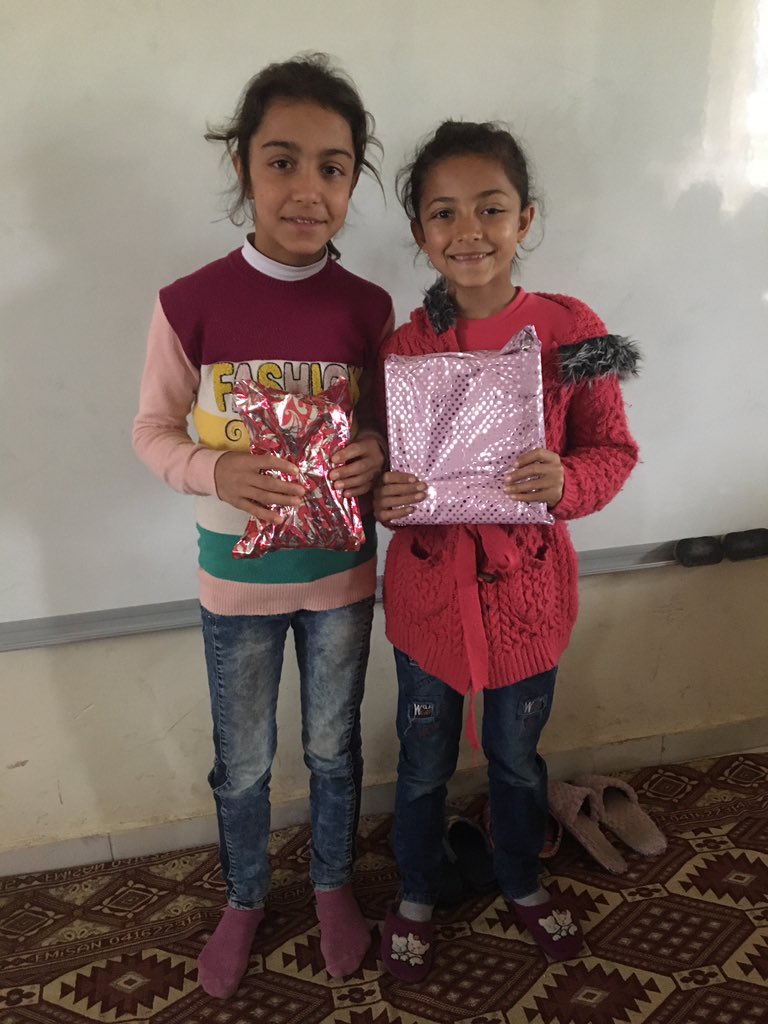 İstiklal Marşımızın 10 kıtasını ezberleyen 1. Ve 2. öğrencilerim hediyelerini aldılar. Gururla ..<a href="/NKapanoglu/">Nuri Kapanoglu</a> <a href="/siverekmem63/">Siverek İlçe MEM</a>