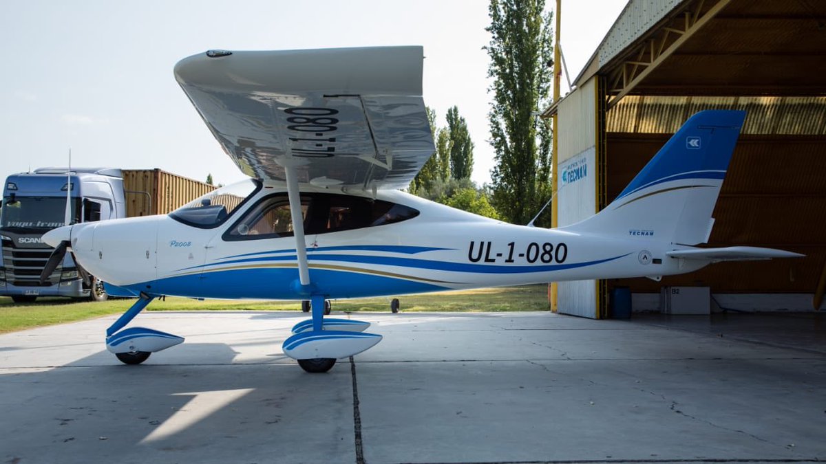 AEROTEC1's tweet photo. Concretamos un nuevo hito. Exportamos nuestro 1er #tecnam P2008. Ensamblado y terminado en nuestras instalaciones de #rivadavia #mendoza celebrando su embarque final destino a Peru. Con esta entrega se eleva a 91 aviones desde nuestra representación con la marca Italiana #tecnam https://t.co/FhJz22x7Du