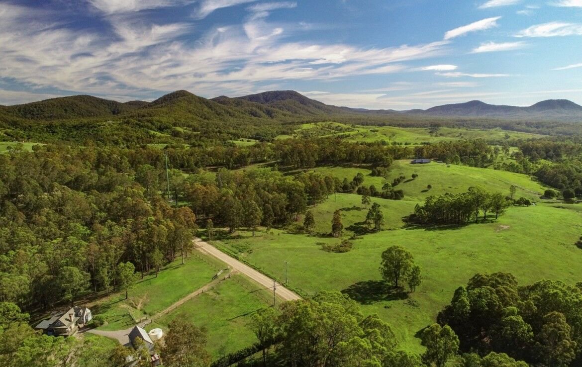 Farmbuy Com Girvan Nsw 12 Acres Rural Retreat Or Country Living At Its Luxurious Best The As New Storybook Style Multi Level Residence With Its Glorious Natural Surrounds Lifestyle Nsw Farmbuy T Co Ff4mal7gdd