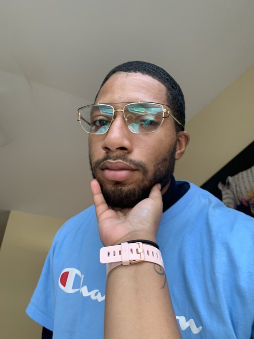 Hey baby. I love you handsome man. #versaceframes #VersaceSS20 https://t.co/Tz9zprQDot<a href="/tag/versaceframes"class="tags">#versaceframes</a><a href="/tag/versacess20"class="tags"><span>#versacess20</span></a>